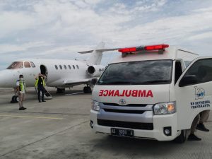 Evakuasi Pasien Menggunakan Ambulance Udara atau Air Ambulance