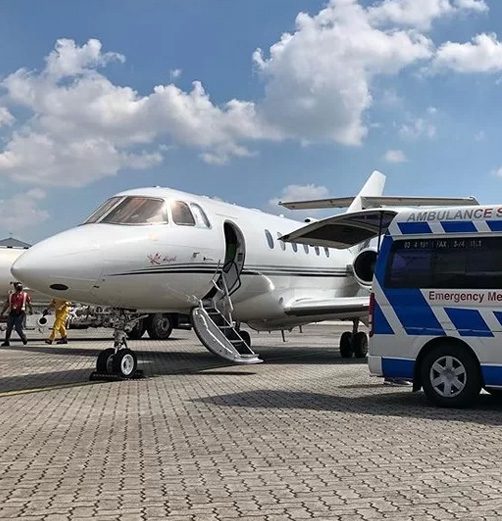 Evakuasi Pasien Menggunakan Ambulance Udara atau Air Ambulance